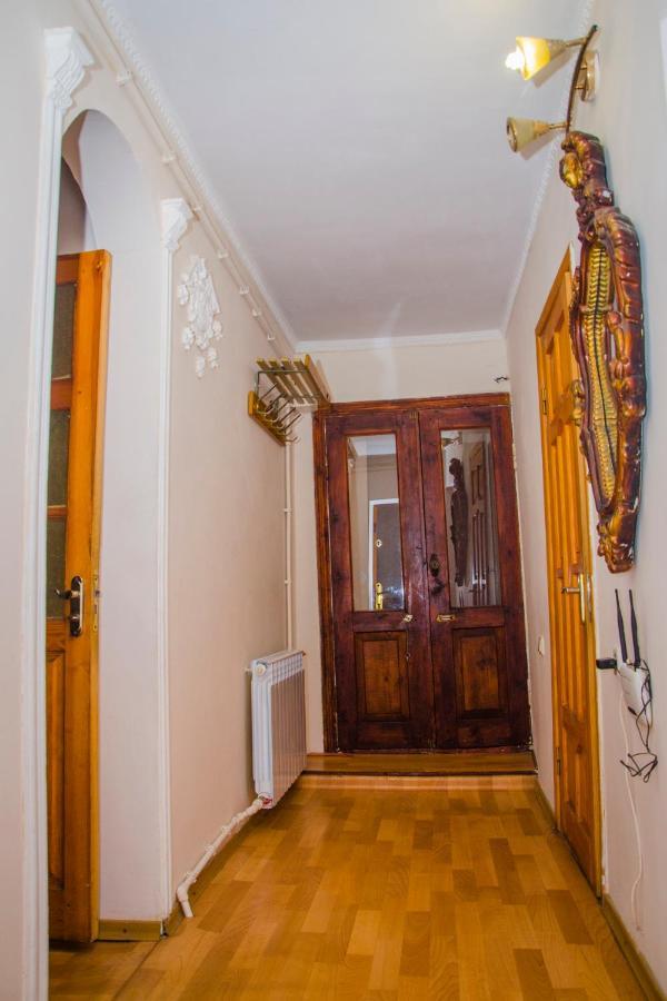 Apartment On Malaya Arnautskaya 21 โอเดสซา ภายนอก รูปภาพ